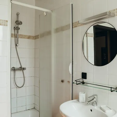 Апартаменты Au Pied Du Pre By Welchome